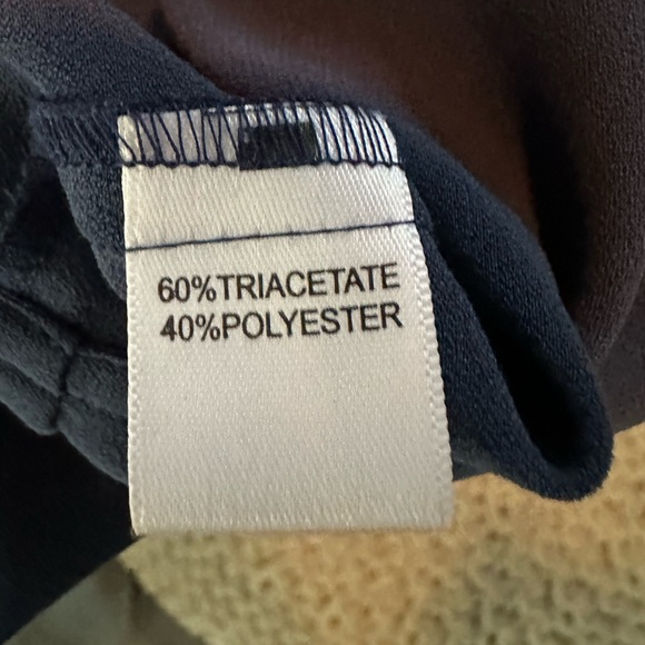 St. John top, size medium - Picture 4 of 6